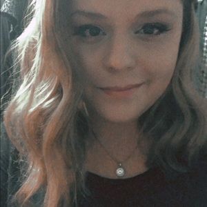 Meet your Posher, Abby